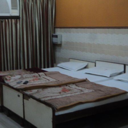 Hotel Jyoti Варанасі Екстер'єр фото